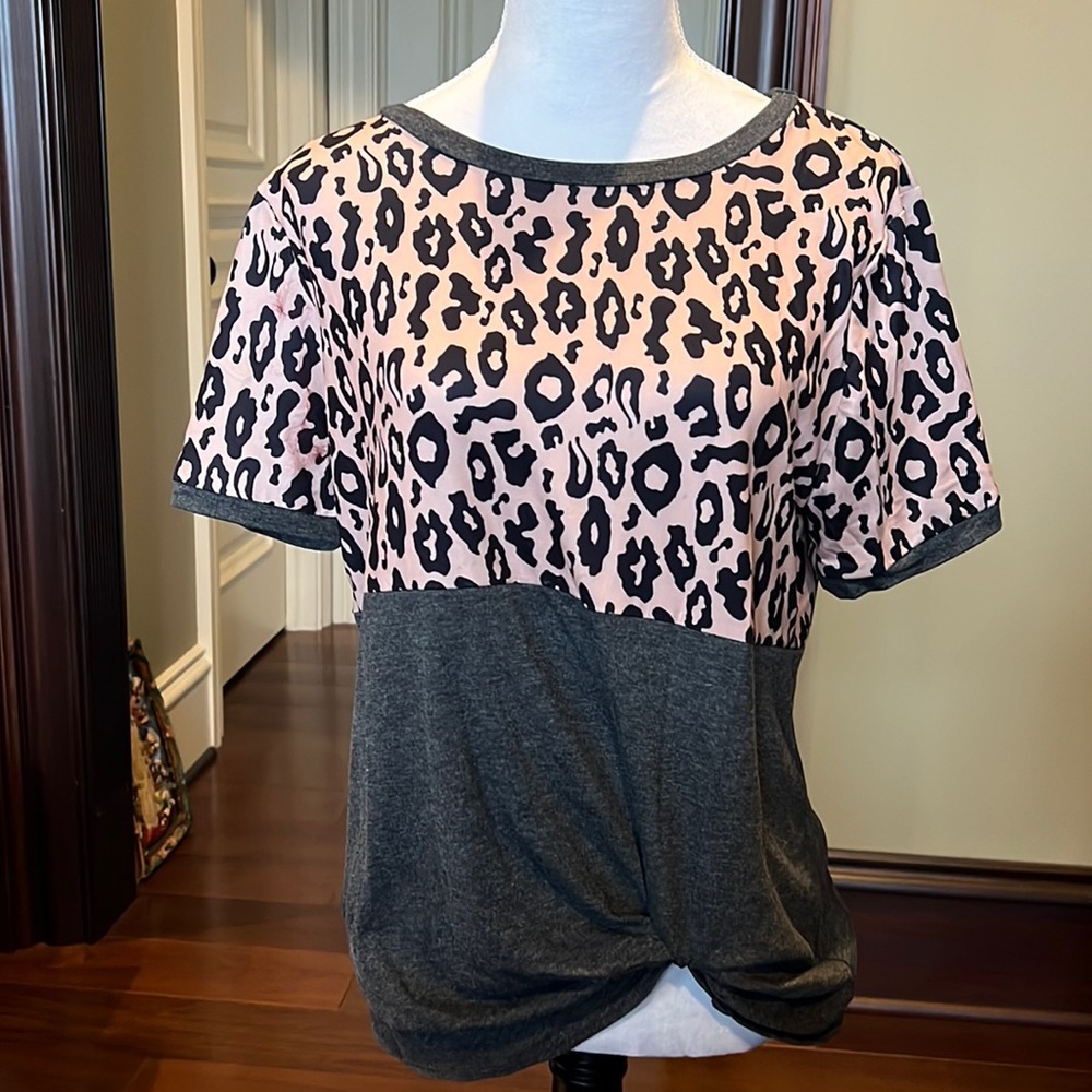 New without tags blouse L